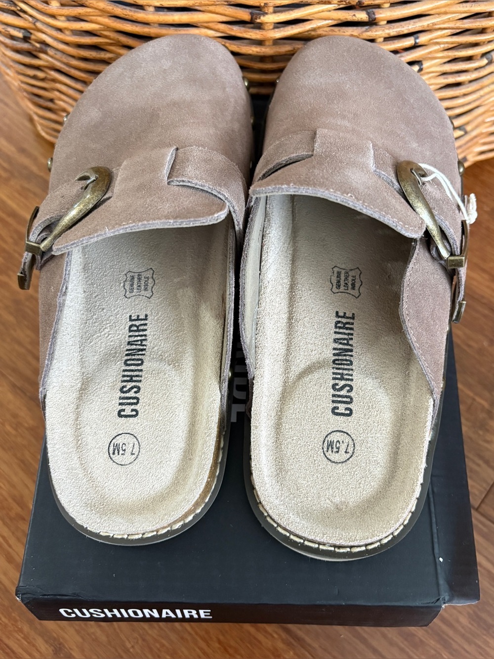 NWT! Cushionaire Taupe Suede Slip-On Clog Mule with Buckle and Studs Birky 7.5 - Picture 10 of 10